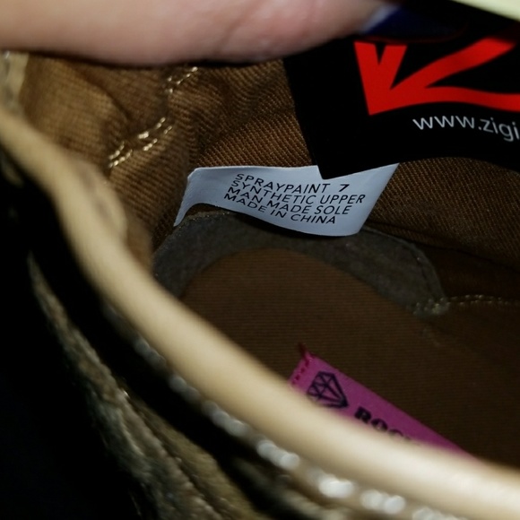 SOLD 🆕 Tan Combat Boots! - Picture 5 of 5